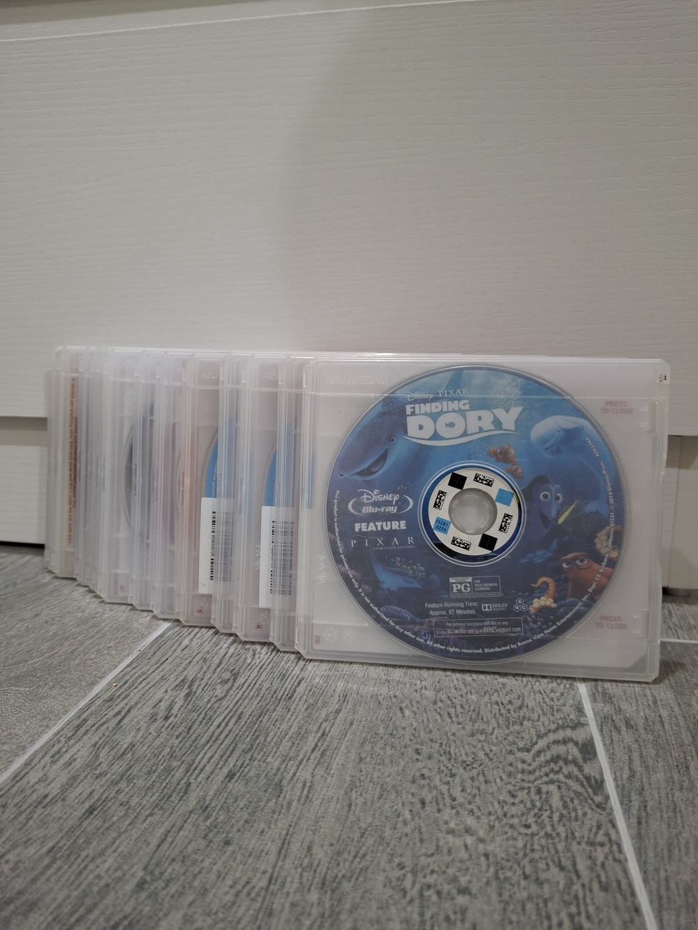 DVD Set - Picture 2 of 16